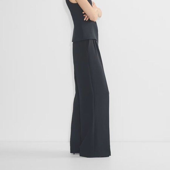 Aritzia Effortless Pant Wider in Black Crepette, Size 0 - Picture 2 of 9